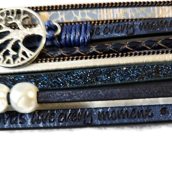 Hollow Tree of Life Inspirational Faux Pearl Women's PU Leather Bracelet - Picture 4 of 5